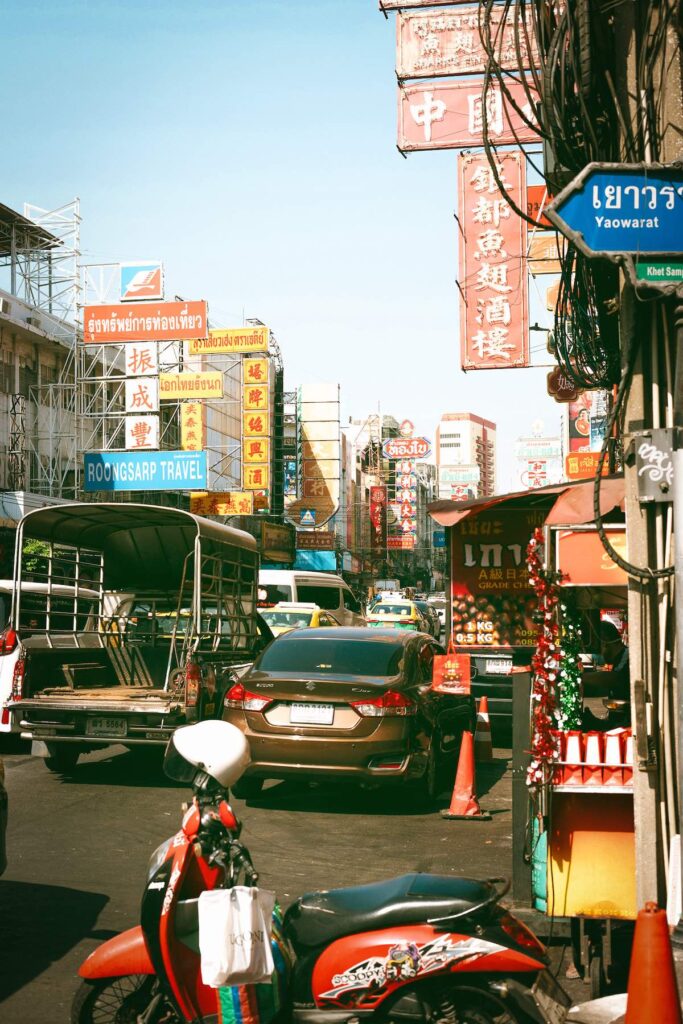 Hora punta en una calle de Chinatown