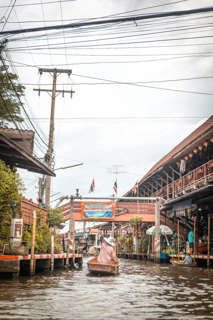 Paseo en barca por los canales de Bangkok